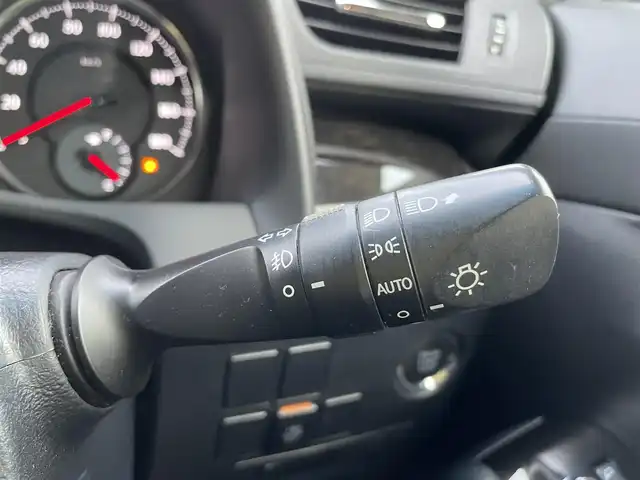 トヨタ ヴェルファイア Z Aエディション 石川県 2015(平27)年 6.3万km ホワイトパールクリスタルシャイン 4WD/純正9型ナビ/フルセグTV/バックカメラ/LEDヘッドライト/ETC/スマートキー/プッシュスタート/クリアランスソナー/純正アルミホイール/モデリスタエアロ/ドライブレコーダー/クルーズコントロール/両側パワースライドドア