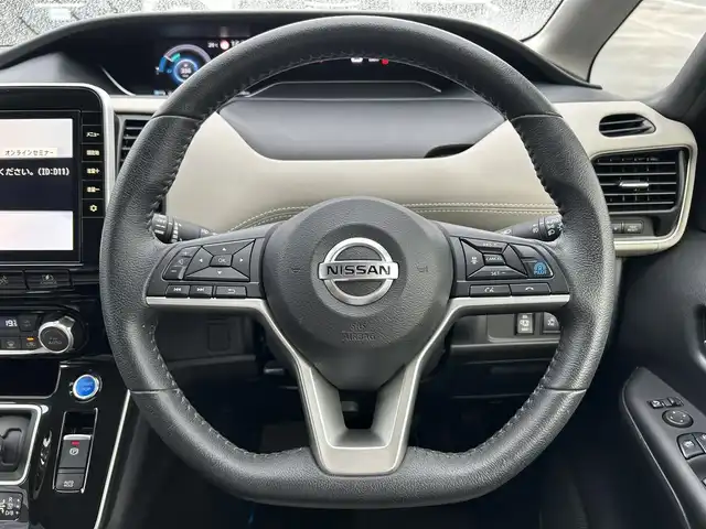 日産 セレナ e－パワー ハイウェイスター V 福岡県 2021(令3)年 4.8万km マルーンレッド 純正10型SDナビ(フルセグTV/CD/DVD/BT)アラウンドビューモニタープロパイロットエマージェンシーブレーキコーナーセンサー両側パワスラBSMドラレコETCオートホールドデジタルインナーミラーUSBポート純正LEDヘッドライト純正15インチアルミホイール純正フロアマットプッシュスタートスマートキー