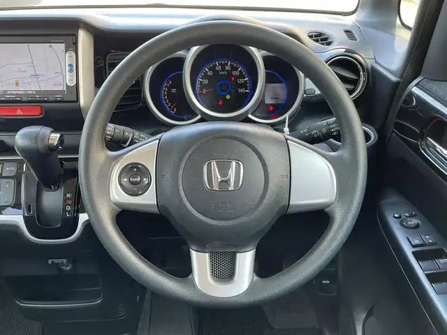 ホンダ Ｎ ＢＯＸ カスタム G Lパッケージ 東京都 2015(平27)年 7.8万km スマートブラック 純正ナビ/バックモニター/片側パワースライドドア/ＥＴＣ/ＥＣＯモード/横滑り抑制機能/ステアリングスイッチ/スマートキー/プッシュスタート/オートエアコン/オートライト/オートウィンドウ