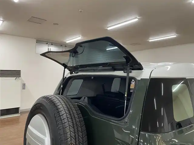 トヨタ ＦＪクルーザー 道央・札幌 2013(平25)年 7.6万km 緑Ⅱ 4WD/MKW製17インチAW/純正SDナビ/・フルセグTV/CD/DVD/SD/BT/バックカメラ/社外前後ドライブレコーダー/前後コーナーセンサー/横滑り防止装置/前後フォグライト/ETC/ヘッドライトレベライザー/純正フロアマット/純正ドアバイザー/ステアリングリモコン/背面タイヤ/カーテンエアバッグ/新車時保証書/取扱説明書