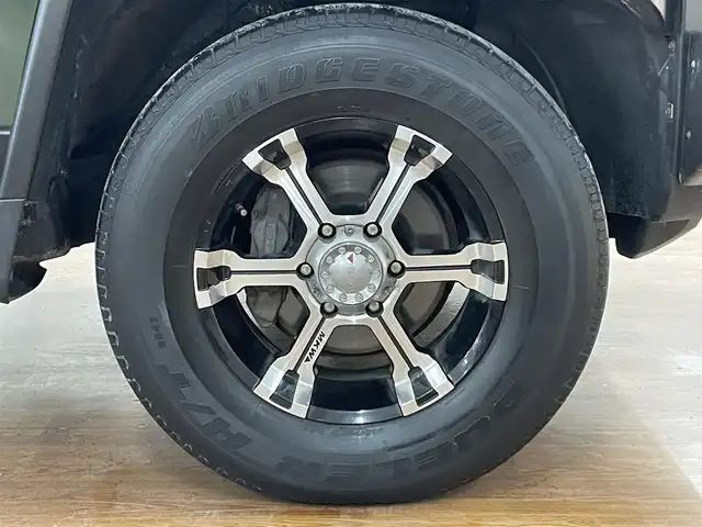 トヨタ ＦＪクルーザー 道央・札幌 2013(平25)年 7.6万km 緑Ⅱ 4WD/MKW製17インチAW/純正SDナビ/・フルセグTV/CD/DVD/SD/BT/バックカメラ/社外前後ドライブレコーダー/前後コーナーセンサー/横滑り防止装置/前後フォグライト/ETC/ヘッドライトレベライザー/純正フロアマット/純正ドアバイザー/ステアリングリモコン/背面タイヤ/カーテンエアバッグ/新車時保証書/取扱説明書