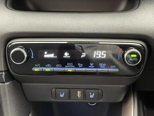 トヨタ ヤリス ハイブリッド Z 愛知県 2020(令2)年 3.4万km ブラック/コーラルクリスタルシャイン 純正８型ＤＡナビ　フルセグＴＶ　Ｂｌｕｅｔｏｏｔｈ　全方位カメラ　ＵＳＢポート　ＥＴＣ　シートヒーター　トヨタセーフティセンス　ＬＥＤヘッドライト　レーダークルコン　衝突軽減　コーナーセンサー　禁煙車