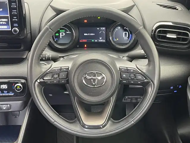 トヨタ ヤリス ハイブリッド Z 愛知県 2020(令2)年 3.4万km ブラック/コーラルクリスタルシャイン 純正８型ＤＡナビ　フルセグＴＶ　Ｂｌｕｅｔｏｏｔｈ　全方位カメラ　ＵＳＢポート　ＥＴＣ　シートヒーター　トヨタセーフティセンス　ＬＥＤヘッドライト　レーダークルコン　衝突軽減　コーナーセンサー　禁煙車