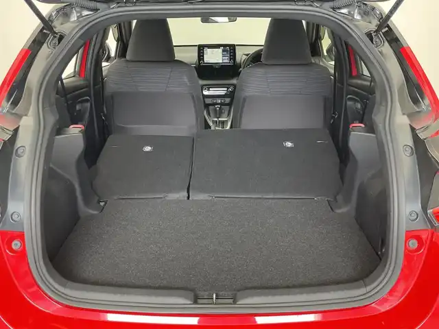 トヨタ ヤリス ハイブリッド Z 愛知県 2020(令2)年 3.4万km ブラック/コーラルクリスタルシャイン 純正８型ＤＡナビ　フルセグＴＶ　Ｂｌｕｅｔｏｏｔｈ　全方位カメラ　ＵＳＢポート　ＥＴＣ　シートヒーター　トヨタセーフティセンス　ＬＥＤヘッドライト　レーダークルコン　衝突軽減　コーナーセンサー　禁煙車