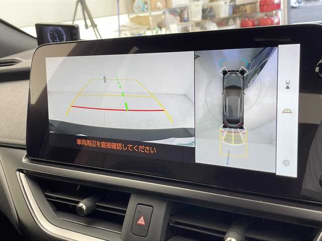 レクサス ＵＸ 200 グレイスフル エクスプローラー 千葉県 2023(令5)年 0.9万km グラファイトブラックガラスフレーク 純正ナビ/フルセグTV/サンルーフ/全方位カメラ/プリクラッシュセーフティ/レーンキープアシスト/レーダークルーズコントロール/BSM/パーキングアシスト/クリアランスソナー/オートハイビーム/HUD/デジタルインナーミラー/パワーシート/シートヒーター/シートベンチレーション/ETC2.0/パワーバックドア