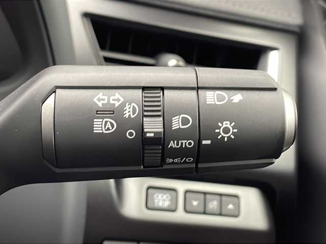 レクサス ＵＸ 200 グレイスフル エクスプローラー 千葉県 2023(令5)年 0.9万km グラファイトブラックガラスフレーク 純正ナビ/フルセグTV/サンルーフ/全方位カメラ/プリクラッシュセーフティ/レーンキープアシスト/レーダークルーズコントロール/BSM/パーキングアシスト/クリアランスソナー/オートハイビーム/HUD/デジタルインナーミラー/パワーシート/シートヒーター/シートベンチレーション/ETC2.0/パワーバックドア