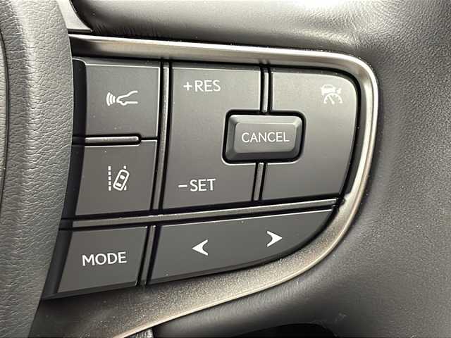 レクサス ＵＸ 200 グレイスフル エクスプローラー 千葉県 2023(令5)年 0.9万km グラファイトブラックガラスフレーク 純正ナビ/フルセグTV/サンルーフ/全方位カメラ/プリクラッシュセーフティ/レーンキープアシスト/レーダークルーズコントロール/BSM/パーキングアシスト/クリアランスソナー/オートハイビーム/HUD/デジタルインナーミラー/パワーシート/シートヒーター/シートベンチレーション/ETC2.0/パワーバックドア