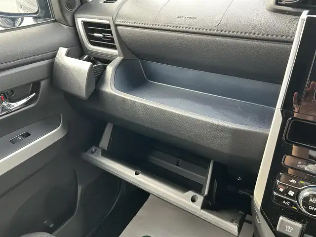 トヨタ ルーミー カスタムG 岩手県 2022(令4)年 2万km クールバイオレットクリスタルシャイン 禁煙車/ワンオーナー/4WD/純正SDナビ/・フルセグTV/AM/FM/DVD/Bluetooth/レーダークルーズコントロール/アイドリングストップ/クリアランスソナー/衝突被害軽減ブレーキ/ふらつき警報/先行車発進お知らせ/車線逸脱警報/横滑り防止装置/両側パワースライドドア/LEDヘッドライト/オートライト/フロントフォグランプ/電動パーキングブレーキ/純正フロアマット/純正ドアバイザー/冬タイヤ積み込み/取扱説明書