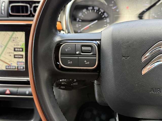 シトロエン Ｃ３ カフェエディション 静岡県 2018(平30)年 3.5万km ベージュⅡ ワンオーナー/ハーフレザーシート/ブラインドスポットアシスト/純正ナビ/(Bluetooth/MirrorLink)/衝突被害軽減システム/バックカメラ/クルーズコントロール/レーンキープアシスト/パーキングアシスト/スマートキー/ETC/フロアマット/純正17インチアルミホイール/保証書/取扱説明書/スペアキー