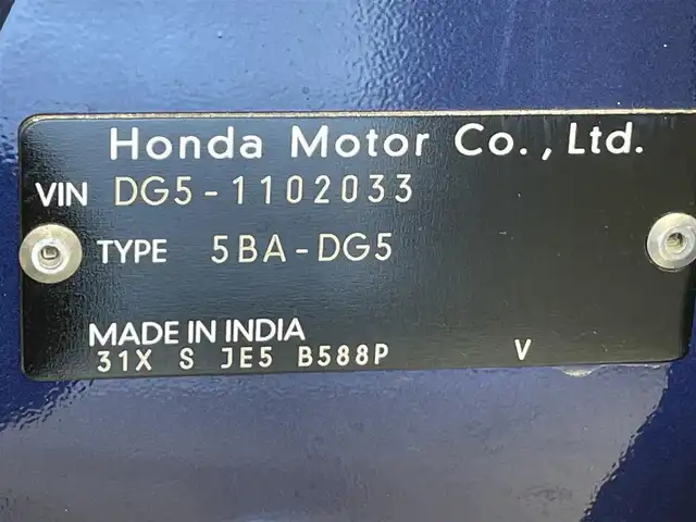 ホンダ ＷＲ－Ｖ Z ブラックスタイル 愛知県 2025(令7)年 0.2万km オブシダンブルーパール 純正８インチディスプレイオーディオ　/（FM/AM/AppleCarPlay/AndroidAuto/Bluetooth/USB/HDMI)/ホンダセンシング　/　　-衝突軽減ブレーキ　/　　-誤発進抑制機能/　　-アダプティブクルーズコントロール　　/　　-路線逸脱抑制機能/　　-先行車発進お知らせ機能/　　-標識認識機能/　　-オートハイビーム/　　-車線維持支援システム/ハーフレザーシート　/ＬＥＤヘッドライト　/LEDフォグランプ/バックカメラ　/パドルシフト　/横滑り防止装置/USB接続/プッシュスタート/　　-スマートキー