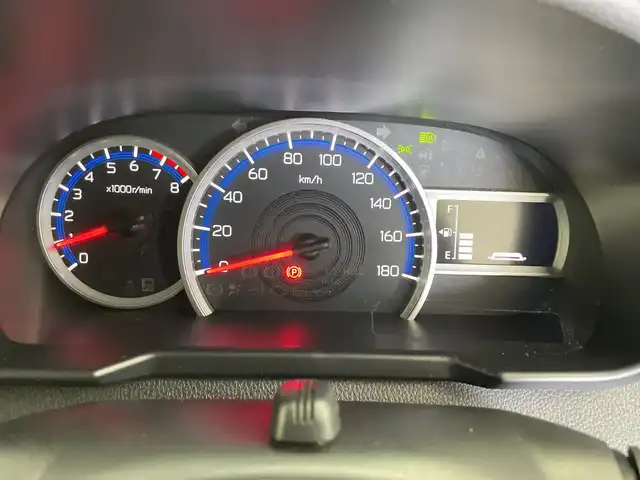 トヨタ ルーミー カスタムG 鹿児島県 2020(令2)年 6.8万km プラムブラウンパールクリスタルシャイン 純正9インチナビ/（AM/FM/CD/DVD/Bluetooth）/パノラミックビューモニター/前後ドライブレコーダー/レーダークルーズコントロール/両側パワースライドドア/ビルトインETC/オートライト/シートヒーター/純正フロアマット/ドアバイザー/LEDヘッドライト/シートバックテーブル/オートホールド/電子パーキングブレーキ/スマートキー /アイドリングストップ