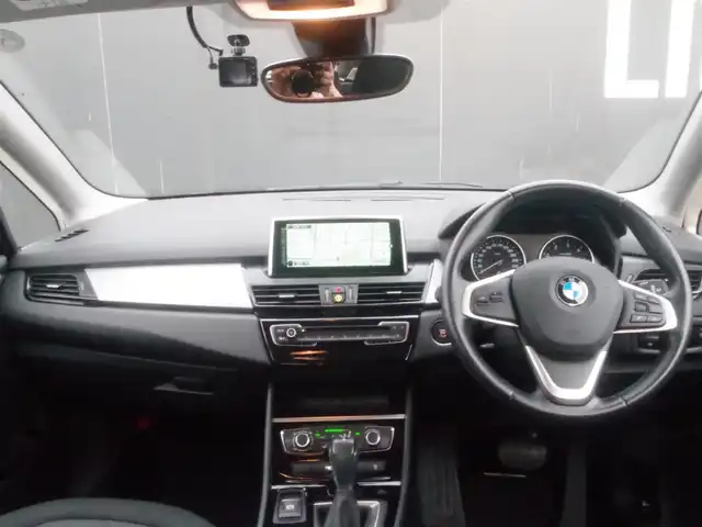 ＢＭＷ ２１８ｄ xDriveアクティブツアラー 岩手県 2017(平29)年 4.5万km アルピンホワイトⅢ インテリセーフ /LDW/純正HDDナビ/バックカメラ/リアPDC/ETC/前後ドラレコ/シートヒーター/LEDライト