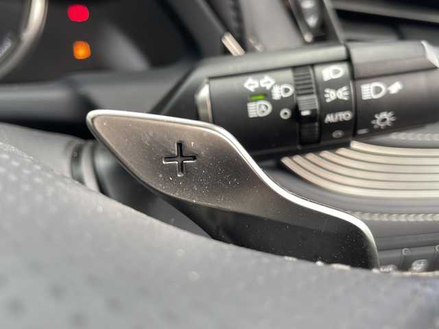 レクサス ＬＳ 500 Fスポーツ 京都府 2018(平30)年 6.1万km ホワイトノーヴァガラスフレーク レクサスセーフティシステム/プリクラッシュセーフティ/レーンキープアシスト/レーダークルーズコントロール/オートマチックハイビーム/サンルーフ　/３眼ＬＥＤライト　/ＨＵＶ　/ＢＳＭ　/PKSA/クリアランスソナー/ナノイー　/パノラミックビューモニター　/メモリーパワーシート/リアサンシェード　/Ｍｉｒａｃａｓｔ　/パドルシフト　/シートヒーター＆ベンチレーター　/アイドリングストップ/Bluetooth接続/純正メーカーナビ　12.3インチ/純正オプションドライブレコーダー/BBS AW２１インチ/プッシュスタート/ウィンカーミラー/フルセグTV/ブレーキホールド/電動リアゲート/禁煙車