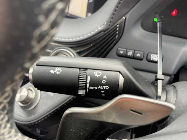 レクサス ＬＳ 500 Fスポーツ 京都府 2018(平30)年 6.1万km ホワイトノーヴァガラスフレーク レクサスセーフティシステム/プリクラッシュセーフティ/レーンキープアシスト/レーダークルーズコントロール/オートマチックハイビーム/サンルーフ　/３眼ＬＥＤライト　/ＨＵＶ　/ＢＳＭ　/PKSA/クリアランスソナー/ナノイー　/パノラミックビューモニター　/メモリーパワーシート/リアサンシェード　/Ｍｉｒａｃａｓｔ　/パドルシフト　/シートヒーター＆ベンチレーター　/アイドリングストップ/Bluetooth接続/純正メーカーナビ　12.3インチ/純正オプションドライブレコーダー/BBS AW２１インチ/プッシュスタート/ウィンカーミラー/フルセグTV/ブレーキホールド/電動リアゲート/禁煙車