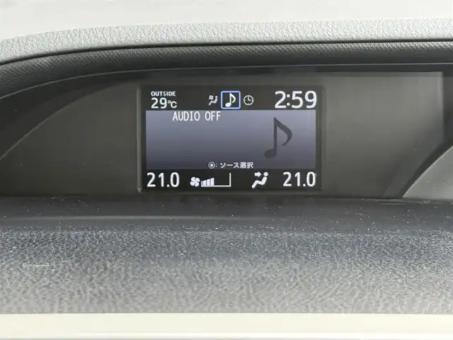 トヨタ ノア ハイブリッド Si 愛知県 2017(平29)年 4.9万km ブラッキッシュアゲハガラスフレーク 純正10インチナビ/（フルセグTV/CD/DVD/BT)/シートヒーター/両側パワースライドドア/ETC2.0/クルーズコントロール/クリアランスソナー/オートハイビーム/衝突軽減ブレーキ/スペアキー/純正16インチナビ/USB挿入口