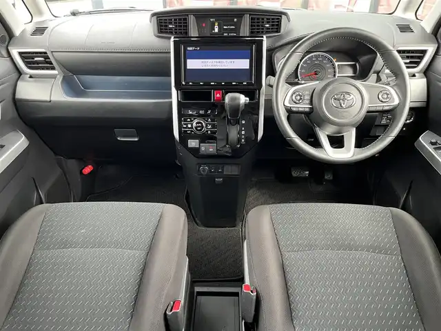 トヨタ ルーミー カスタムG－T 奈良県 2021(令3)年 2.2万km ブラックマイカメタリック/パールホワイト2トーン 純正9インチナビ（NSZT-Y68T）/（フルセグ/BT/CD/DVD)/レーダークルーズコントロール/アラウンドビューモニター/前後コーナーセンサー/プリクラッシュセーフティ/レーンキープアシスト/両側パワースライドドア/前席シートヒーター/後席サンシェード/ETC2.0/前方ドライブレコーダー/純正15インチAW/保証書/取り扱い説明書/スペアキーX1
