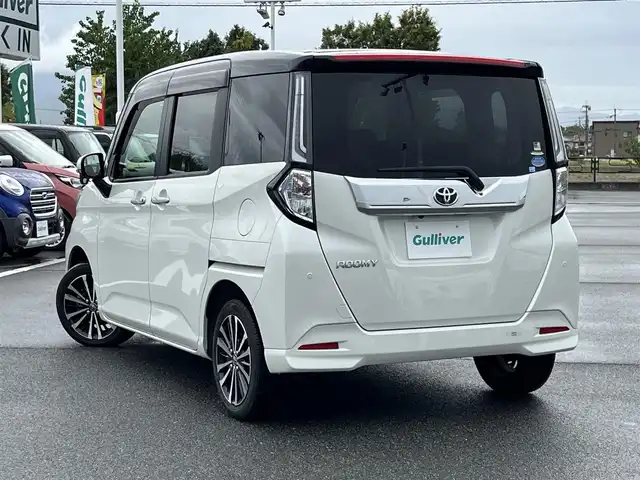 トヨタ ルーミー カスタムG－T 奈良県 2021(令3)年 2.2万km ブラックマイカメタリック/パールホワイト2トーン 純正9インチナビ（NSZT-Y68T）/（フルセグ/BT/CD/DVD)/レーダークルーズコントロール/アラウンドビューモニター/前後コーナーセンサー/プリクラッシュセーフティ/レーンキープアシスト/両側パワースライドドア/前席シートヒーター/後席サンシェード/ETC2.0/前方ドライブレコーダー/純正15インチAW/保証書/取り扱い説明書/スペアキーX1