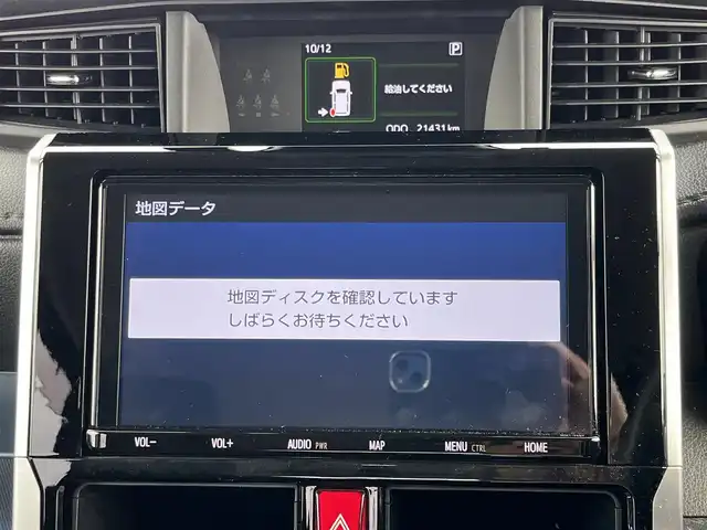 トヨタ ルーミー カスタムG－T 奈良県 2021(令3)年 2.2万km ブラックマイカメタリック/パールホワイト2トーン 純正9インチナビ（NSZT-Y68T）/（フルセグ/BT/CD/DVD)/レーダークルーズコントロール/アラウンドビューモニター/前後コーナーセンサー/プリクラッシュセーフティ/レーンキープアシスト/両側パワースライドドア/前席シートヒーター/後席サンシェード/ETC2.0/前方ドライブレコーダー/純正15インチAW/保証書/取り扱い説明書/スペアキーX1