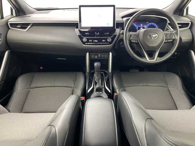 トヨタ カローラ クロス ハイブリッド Z 道央・札幌 2024(令6)年 3.9万km プラチナホワイトパールマイカ ・4WD/・純正ナビ&BT&TN&Miracast/・全方位カメラ/・パワーバックドア/・トヨタセーフティセンス/・レーダークルーズコントロール/・ブラインドスポットモニター/・ビルトインETC2.0/・ハーフレザーシート/・前席シートヒーター/・TVキャンセラー/・ステアリングスイッチ/・LEDヘッドライト/・オートライト/・オートマチックハイビーム/・スマートキー/・純正18インチAW