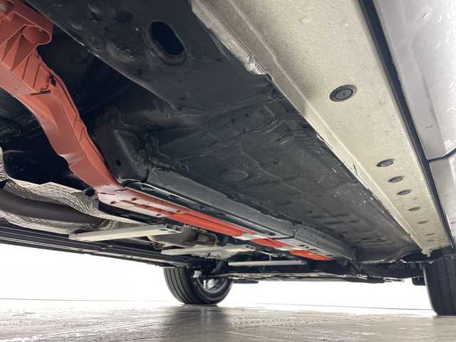 トヨタ カローラ クロス ハイブリッド Z 道央・札幌 2024(令6)年 3.9万km プラチナホワイトパールマイカ ・4WD/・純正ナビ&BT&TN&Miracast/・全方位カメラ/・パワーバックドア/・トヨタセーフティセンス/・レーダークルーズコントロール/・ブラインドスポットモニター/・ビルトインETC2.0/・ハーフレザーシート/・前席シートヒーター/・TVキャンセラー/・ステアリングスイッチ/・LEDヘッドライト/・オートライト/・オートマチックハイビーム/・スマートキー/・純正18インチAW