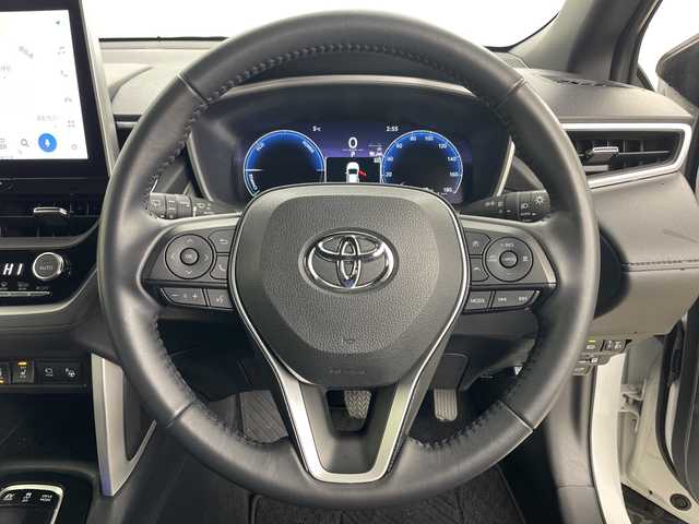 トヨタ カローラ クロス ハイブリッド Z 道央・札幌 2024(令6)年 3.9万km プラチナホワイトパールマイカ ・4WD/・純正ナビ&BT&TN&Miracast/・全方位カメラ/・パワーバックドア/・トヨタセーフティセンス/・レーダークルーズコントロール/・ブラインドスポットモニター/・ビルトインETC2.0/・ハーフレザーシート/・前席シートヒーター/・TVキャンセラー/・ステアリングスイッチ/・LEDヘッドライト/・オートライト/・オートマチックハイビーム/・スマートキー/・純正18インチAW