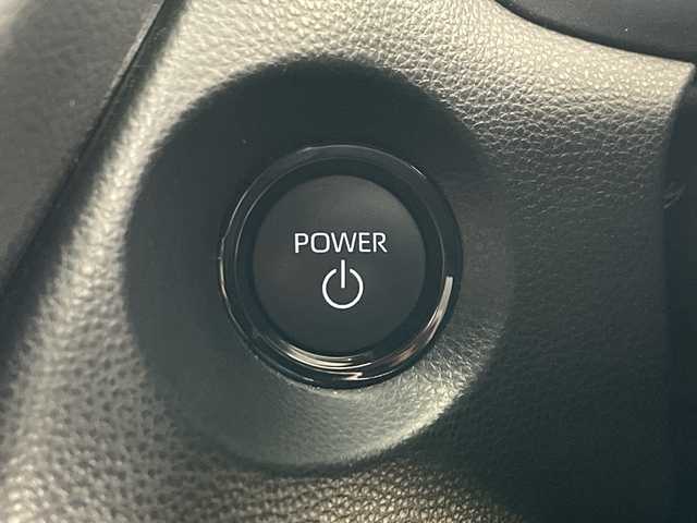 トヨタ カローラ クロス ハイブリッド Z 道央・札幌 2024(令6)年 3.9万km プラチナホワイトパールマイカ ・4WD/・純正ナビ&BT&TN&Miracast/・全方位カメラ/・パワーバックドア/・トヨタセーフティセンス/・レーダークルーズコントロール/・ブラインドスポットモニター/・ビルトインETC2.0/・ハーフレザーシート/・前席シートヒーター/・TVキャンセラー/・ステアリングスイッチ/・LEDヘッドライト/・オートライト/・オートマチックハイビーム/・スマートキー/・純正18インチAW