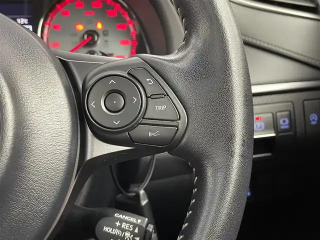 トヨタ ハリアー エレガンス GRスポーツ 大分県 2017(平29)年 5.9万km ホワイトパールクリスタルシャイン 純正SDナビ/（AM/FM/BT/SD/CD/フルセグ）/トヨタセーフティセンス/レーダークルーズコントロール/レーンキープアシスト/バックカメラ/ビルトインETC/D席パワーシート/ハーフレザーシート/ドライブレコーダー/電動パーキング/ブレーキホールド/MTモード付AT/プッシュスタート・スマートキー/LEDヘッドライト/オートライト/オートマチックハイビーム/電動格納ミラー