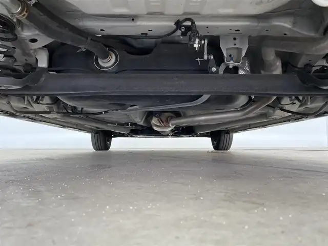 スズキ スペーシア ギア HYBRID XZターボ 大分県 2023(令5)年 3.2万km ピュアホワイトP 純正ナビ/（フルセグ/CD/DVD/Bluetooth）/衝突軽減ブレーキ/レーダークルーズコントロール/レーンアシスト/全方位カメラ/両側パワースライドドア/ドライブレコーダー/ビルトインETC/前席シートヒーター/純正アルミホイール/スマートキープッシュスタート