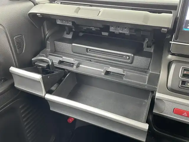 スズキ スペーシア ギア HYBRID XZターボ 大分県 2023(令5)年 3.2万km ピュアホワイトP 純正ナビ/（フルセグ/CD/DVD/Bluetooth）/衝突軽減ブレーキ/レーダークルーズコントロール/レーンアシスト/全方位カメラ/両側パワースライドドア/ドライブレコーダー/ビルトインETC/前席シートヒーター/純正アルミホイール/スマートキープッシュスタート