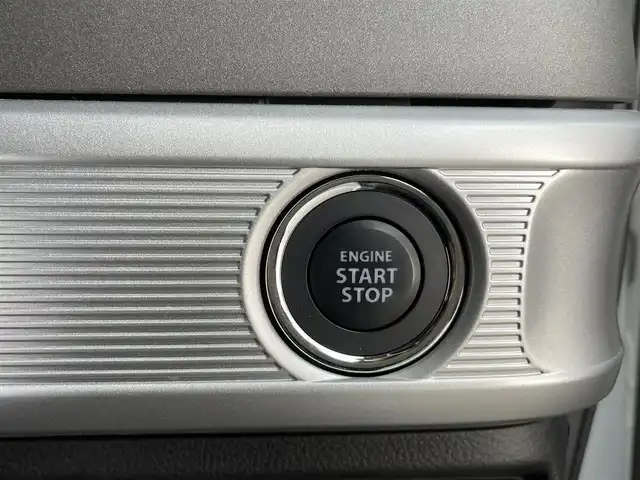 スズキ スペーシア ギア HYBRID XZターボ 大分県 2023(令5)年 3.2万km ピュアホワイトP 純正ナビ/（フルセグ/CD/DVD/Bluetooth）/衝突軽減ブレーキ/レーダークルーズコントロール/レーンアシスト/全方位カメラ/両側パワースライドドア/ドライブレコーダー/ビルトインETC/前席シートヒーター/純正アルミホイール/スマートキープッシュスタート