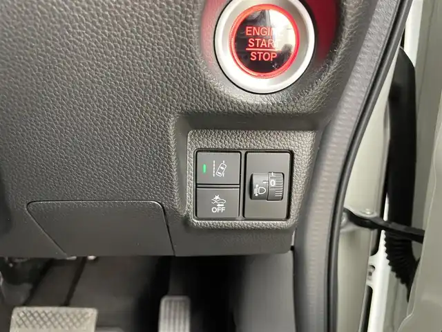 ホンダ Ｎ ＢＯＸ カスタム L ターボ 大分県 2023(令5)年 1.5万km プラチナホワイトパール 純正ナビ/バックカメラ/ホンダセンシング/衝突軽減ブレーキ/車線逸脱防止システム/リアコーナーセンサー/LEDヘッドライト/オートライト/両側パワースライドドア/前席シートヒーター/ハーフレザーシート/フルセグTV/ビルトインETC/スマートキー/Bluetooth/純正フロアマット/純正15インチアルミホイール/ベンチシート