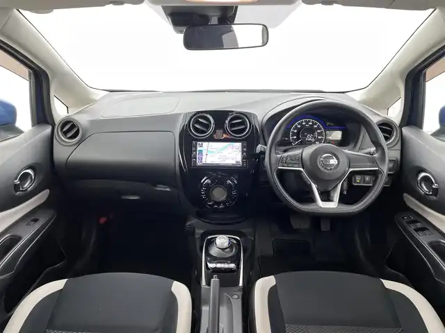 日産 ノート e－パワー X 福井県 2020(令2)年 4.1万km シャイニングブルー 純正ナビ/CD/DVD/Bluetooth/フルセグ/バックカメラ/ドラレコ/ETC/コーナーセンサー/横滑り防止/衝突軽減システム/スマートキー/ステアリングスイッチ/純正アルミホイール