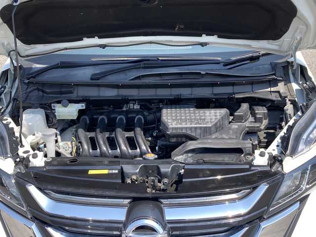 日産 セレナ ハイウェイスター 富山県 2016(平28)年 6.8万km ブリリアントホワイトパール 2トーン ４WD/セーフティパックB/ハンズフリーパワースライドドア/後席モニター/アラウンドビューモニター/プロパイロット/エマージェンシーブレーキ/デジタルルームミラー/パーキングアシスト/レーンアシスト/前後ソナー/シートヒーター/アイドリングストップ/リヤオートエアコン/純正ナビ/（CD/DVD/Blu-rayDisc/フルセグTV/SD/AUX/USB/Bluetooth）/ETC/ドライブレコーダー/リヤロールサンシェード/LEDヘッドライト/社外17インチアルミホイール