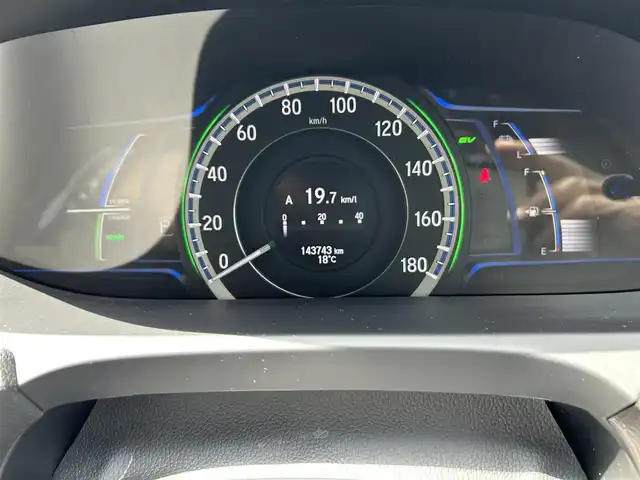 ホンダ アコード ハイブリッド LX 滋賀県 2014(平26)年 14.4万km シルバー ワンオーナー/プッシュスタート/HDDナビ/ETC/クルーズコントロール/ドアバイザー/D/Nパワーシート/純正17インチAW
