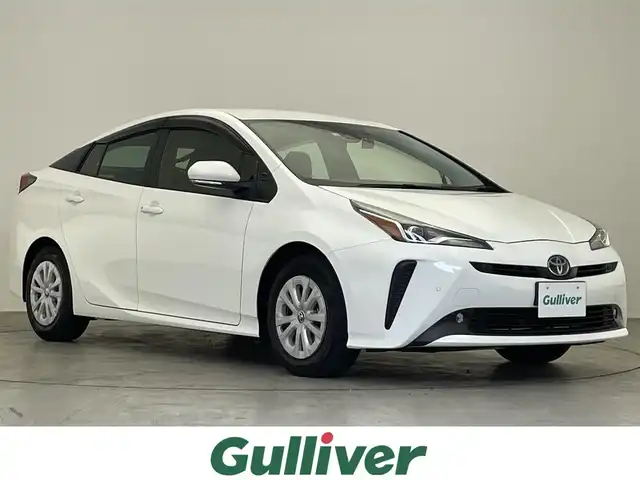 トヨタ プリウス S 滋賀県 2022(令4)年 1.8万km スーパーホワイトⅡ 禁煙車/純正コネクテッドナビ/USB/Bluetooth/バックカメラ/追従クルーズコントロール/ETC/レーンキープアシスト/ステアリングスイッチ/キセノンライト/オートハイビーム/オートライト/クリアランスソナー/ドライブレコーダー/１００V電源/プッシュスタート/スマートキー
