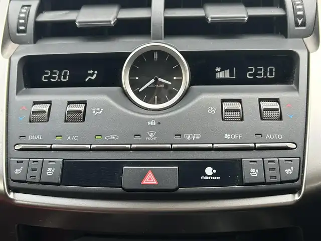 レクサス ＮＸ 愛媛県 2018(平30)年 2.3万km グレー クリアランスソナー/ヘッドアップディスプレイ/全方位カメラ/フォグランプ/サンルーフ/モデリスタ/純正ナビ/レザーシート/BSM/パドルシフト/3眼LED/パワーバックドア/ETC2.0/ドラレコ前/コーナーセンサー前後/パワーシート/スペアキー2本/フルセグTV/USB