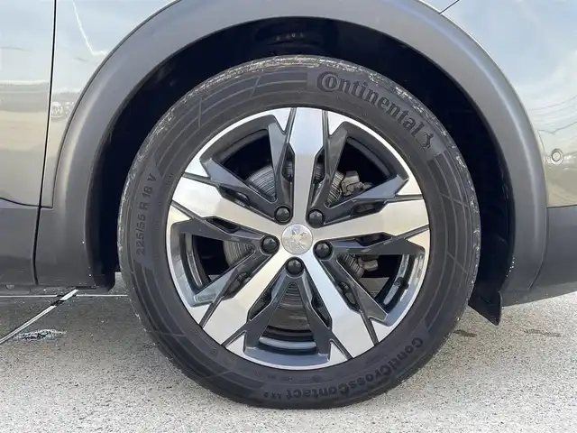 プジョー ３００８ GT ブルー HDi 東京都 2018(平30)年 2.4万km 緑 AppleCarPlay/サイドカメラ  バックカメラ/パドルシフト/アドバンスドグリップコントロール/LEDインテリジェントハイビーム/ヒルディセントコントロール/ACC/レーンキープアシスト/ブラインドスポットモニター/パワーバックドア/ETC/アクティブセーフティブレーキ/リバース連動ドアミラー/ワイヤレスチャージ/アンビエンスライト/レインセンサー /ISOFIX/プライバシーガラス/保証書　取説　スペアキー