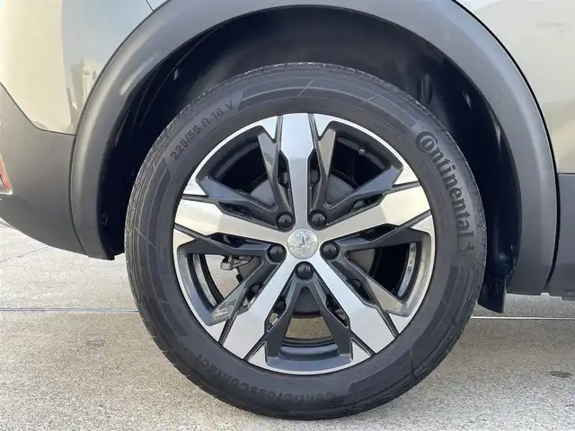 プジョー ３００８ GT ブルー HDi 東京都 2018(平30)年 2.4万km 緑 AppleCarPlay/サイドカメラ  バックカメラ/パドルシフト/アドバンスドグリップコントロール/LEDインテリジェントハイビーム/ヒルディセントコントロール/ACC/レーンキープアシスト/ブラインドスポットモニター/パワーバックドア/ETC/アクティブセーフティブレーキ/リバース連動ドアミラー/ワイヤレスチャージ/アンビエンスライト/レインセンサー /ISOFIX/プライバシーガラス/保証書　取説　スペアキー