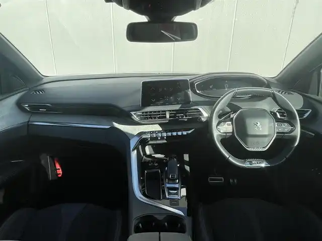 プジョー ３００８ GT ブルー HDi 東京都 2018(平30)年 2.4万km 緑 AppleCarPlay/サイドカメラ  バックカメラ/パドルシフト/アドバンスドグリップコントロール/LEDインテリジェントハイビーム/ヒルディセントコントロール/ACC/レーンキープアシスト/ブラインドスポットモニター/パワーバックドア/ETC/アクティブセーフティブレーキ/リバース連動ドアミラー/ワイヤレスチャージ/アンビエンスライト/レインセンサー /ISOFIX/プライバシーガラス/保証書　取説　スペアキー