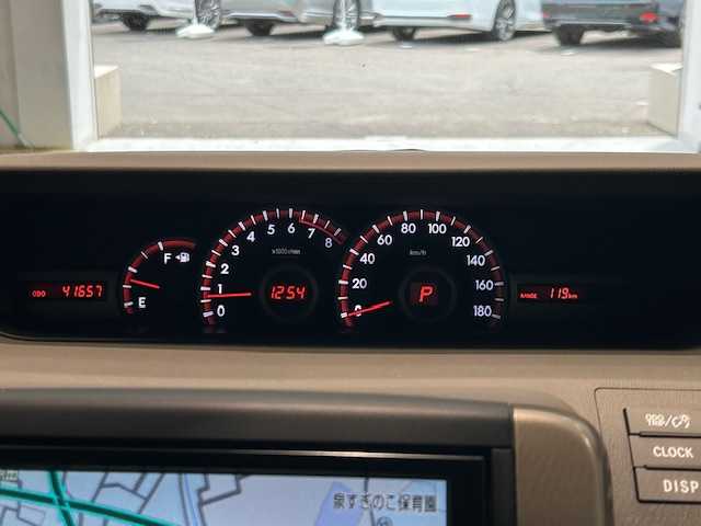 トヨタ ノア Si レイッシュ 宮城県 2011(平23)年 4.2万km ボルドーマイカメタリック 純正ナビ/バックカメラ/フルセグTV/Bluetooth、CD、DVD/後席用モニター/両側パワースライドドア/MTモード付きAT/パドルシフト/LEDヘッドライト/フォグランプ/オートライト/USB入力端子/ウォークスルー/プッシュスタート/純正アルミホイール/純正ビルトインETC/純正フロアマット/アンチロック・ブレーキ・システム