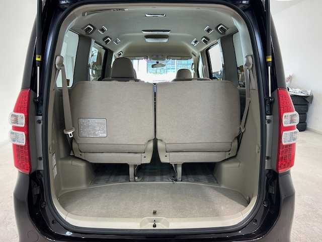 トヨタ ノア Si レイッシュ 宮城県 2011(平23)年 4.2万km ボルドーマイカメタリック 純正ナビ/バックカメラ/フルセグTV/Bluetooth、CD、DVD/後席用モニター/両側パワースライドドア/MTモード付きAT/パドルシフト/LEDヘッドライト/フォグランプ/オートライト/USB入力端子/ウォークスルー/プッシュスタート/純正アルミホイール/純正ビルトインETC/純正フロアマット/アンチロック・ブレーキ・システム
