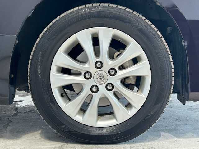 トヨタ ノア Si レイッシュ 宮城県 2011(平23)年 4.2万km ボルドーマイカメタリック 純正ナビ/バックカメラ/フルセグTV/Bluetooth、CD、DVD/後席用モニター/両側パワースライドドア/MTモード付きAT/パドルシフト/LEDヘッドライト/フォグランプ/オートライト/USB入力端子/ウォークスルー/プッシュスタート/純正アルミホイール/純正ビルトインETC/純正フロアマット/アンチロック・ブレーキ・システム