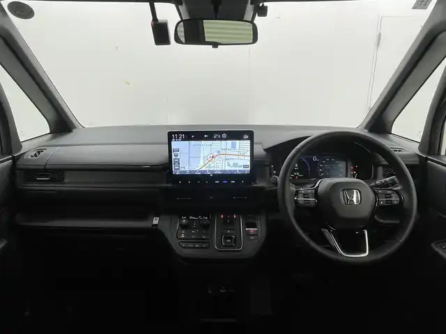 ホンダ ステップワゴン スパーダ eHEV 茨城県 2024(令6)年 0.7万km プラチナホワイトパール 純正11.4型ナビ/バックカメラ/フルセグ/純正フリップダウンモニター/衝突被害軽減ブレーキ/車線逸脱抑制装置/レーダークルーズコントロール/オートマチックハイビーム/BSI/クリアランスソナー/両側電動スライドドア/パワーバックドア/ETC/ドラレコ/シートヒーター/純正16インチAW/LEDヘッドライト/スマートキー