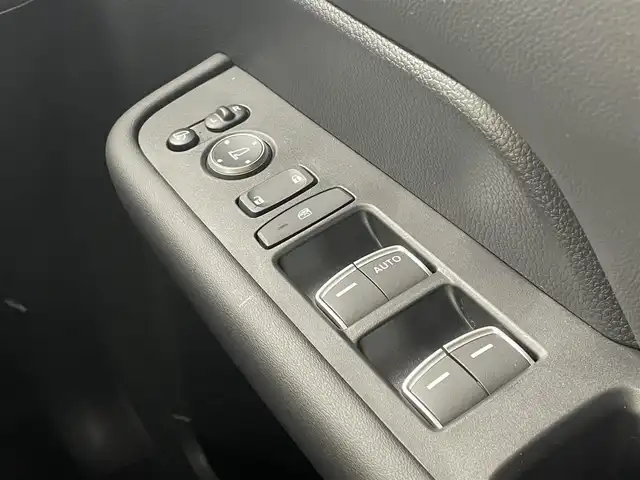 ホンダ ステップワゴン スパーダ eHEV 茨城県 2024(令6)年 0.7万km プラチナホワイトパール 純正11.4型ナビ/バックカメラ/フルセグ/純正フリップダウンモニター/衝突被害軽減ブレーキ/車線逸脱抑制装置/レーダークルーズコントロール/オートマチックハイビーム/BSI/クリアランスソナー/両側電動スライドドア/パワーバックドア/ETC/ドラレコ/シートヒーター/純正16インチAW/LEDヘッドライト/スマートキー