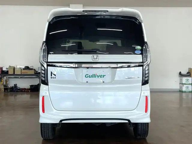 ホンダ Ｎ ＢＯＸ カスタム G L ターボ ホンダセンシング 道央・札幌 2018(平30)年 3.6万km プレミアムホワイトパールⅡ 4WD/ターボ/純正8インチSDナビ/フルセグTV/Bluetooth/CD/DVD/SD/バックカメラ/衝突軽減ブレーキ/レーンキープ/横滑り防止/両側パワースライドドア/ハーフレザーシート/シートヒーター（D/N）/ミラーヒーター/レーダークルーズコントロール/パドルシフト/オートライト/USBソケット/ビルトインETC/LEDヘッドライト/フォグランプ/プッシュスタート/スマートキー×2/純正エンジンスターター/純正15インチAW/後席サンシェード/取扱説明書