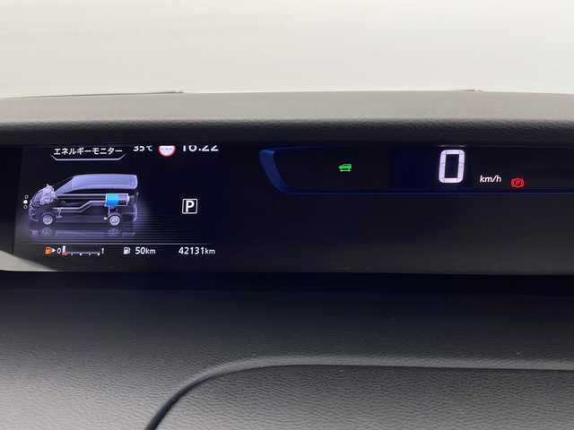日産 セレナ e－パワー ハイウェイスター V 千葉県 2018(平30)年 4.3万km パール 純正ナビ/フルセグTV　Bluetooth　CD　DVD/バックカメラ/全方位カメラ/ETC/両側パワースライドドア/LEDヘッドライト/プロパイロット/衝突軽減ブレーキ/レーンキープアシスト/コーナーセンサー/パーキングアシスト/電子パーキング/シートヒーター/ハンドルヒーター/15インチ純正アルミホイール/純正フロアマット/後席ドリンクホルダー/後席USB入力端子/スペアキー/プッシュスタート