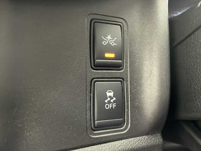 日産 セレナ e－パワー ハイウェイスター V 千葉県 2018(平30)年 4.3万km パール 純正ナビ/フルセグTV　Bluetooth　CD　DVD/バックカメラ/全方位カメラ/ETC/両側パワースライドドア/LEDヘッドライト/プロパイロット/衝突軽減ブレーキ/レーンキープアシスト/コーナーセンサー/パーキングアシスト/電子パーキング/シートヒーター/ハンドルヒーター/15インチ純正アルミホイール/純正フロアマット/後席ドリンクホルダー/後席USB入力端子/スペアキー/プッシュスタート