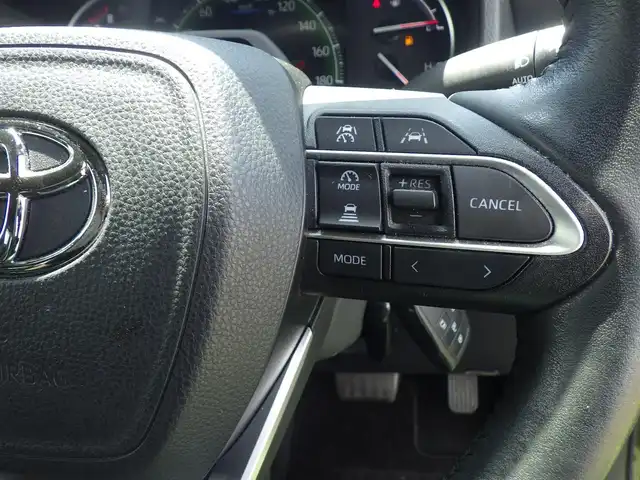 トヨタ ヴォクシー S－Z 千葉県 2022(令4)年 3.5万km グリッターブラックガラスフレーク Toyota Safety Sense/・プリクラッシュセーフティ/・レーンディパーチャーアラート/・オートハイビーム/・レーダークルーズコントロール/・ブラインドスポットモニター/アドバンスドドライブ/デジタルインナーミラー/ヘッドアップディスプレイ/両側パワースライドドア/10.5インチ純正コネクティッドナビ/地デジTV/【DVD/CD再生機能　Bluetooth接続】/バックカメラ/ドライブレコーダー（前後撮影）/ハーフレザーシート/前席シートヒーター/ETC（2.0）/LEDヘッドライト/ウインカーミラー/純正17インチアルミホイル/サイド/カーテンエアバッグ/スマートキー