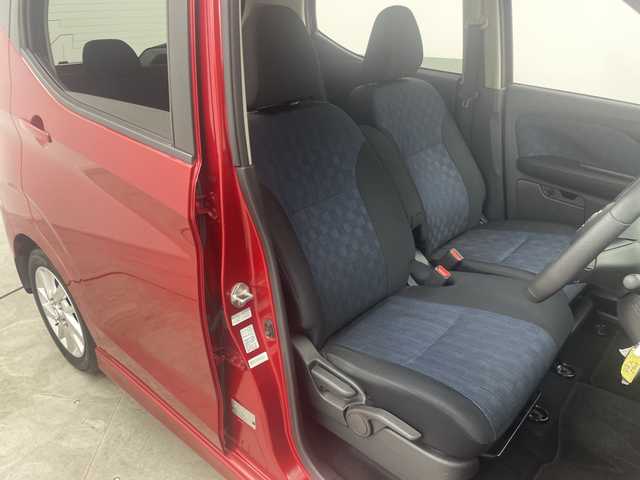 日産 デイズ ハイウェイスターX 三重県 2019(令1)年 3万km スパークリングレッドM 禁煙車/純正9インチナビ/CD/DVD/SD/BT/フルセグTV/全方位カメラ/エマージェンシーブレーキ/車線逸脱警報/ETC/オートハイビーム/アイドリングストップ/ステアリングスイッチ/ヘッドライトレベライザー/スペアキー×1