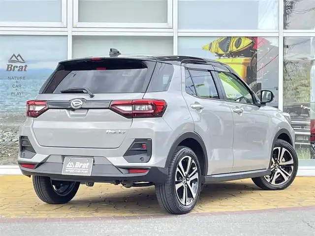 ダイハツ ロッキー プレミアム G 道北・旭川 2024(令6)年 1.9万km グレーⅡ 純正ディスプレイオーディオ/全方位カメラ/フルセグTV/ハーフレザーシート/前席シートヒーター/プッシュスタート/スマートキー/LEDヘッドライト/オートマチックハイビーム/クリアランスソナー/クルーズコントロール